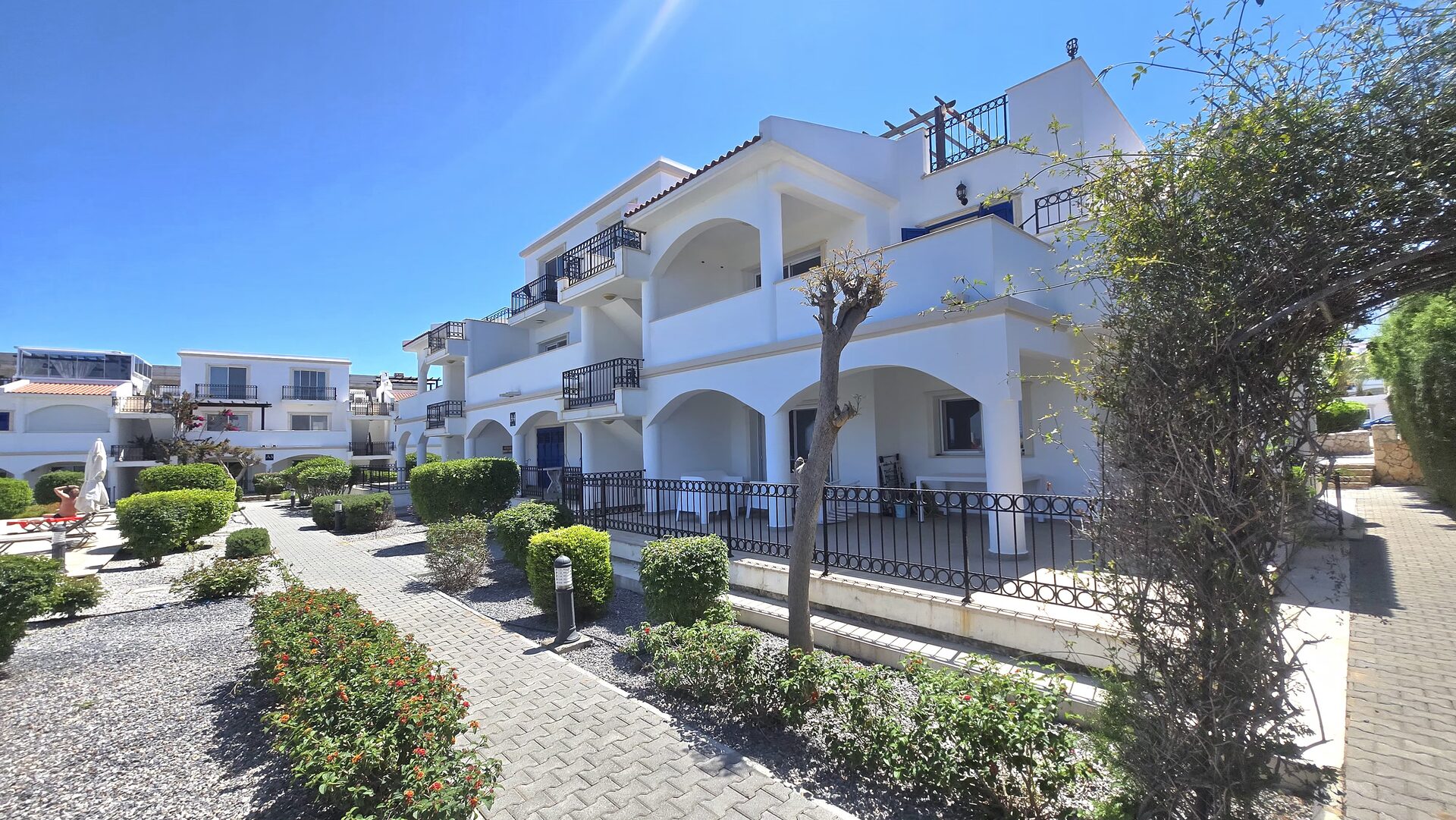 Einzigartige 3-Zimmer-Wohnung mit Meer- und Poolblick in Esentepe, Kyrenia, Nordzypern