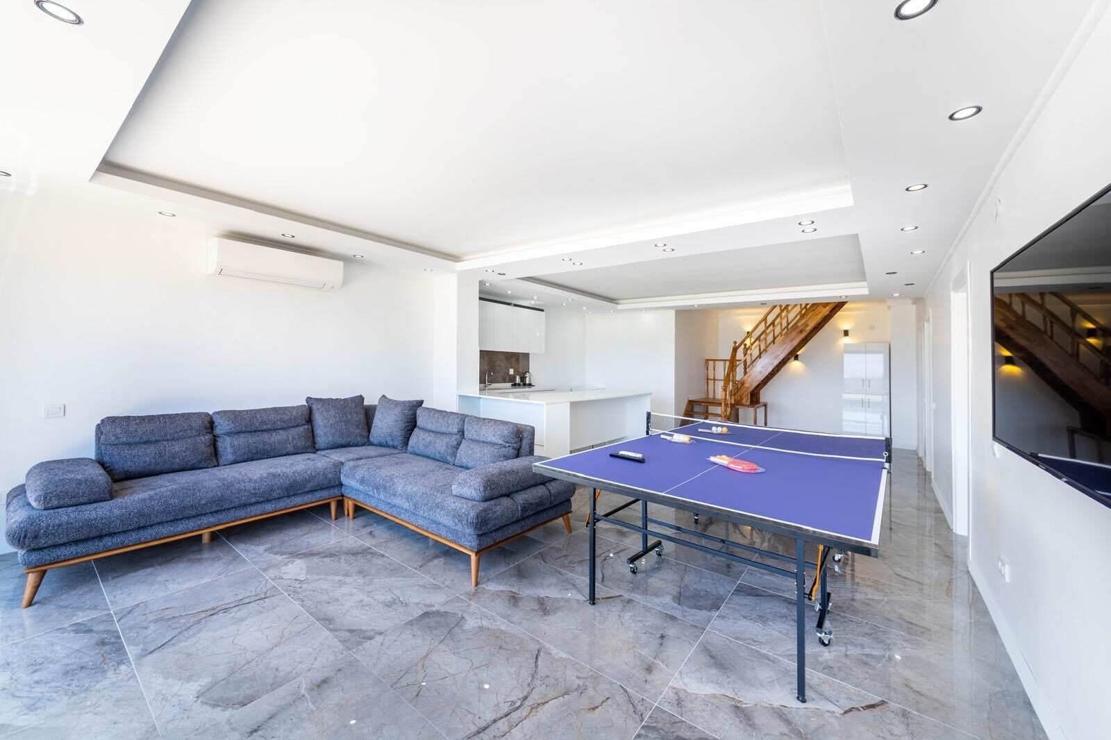 Furnished 4-bedroom Villa with Private Pool in Kalkan, Türkiye
