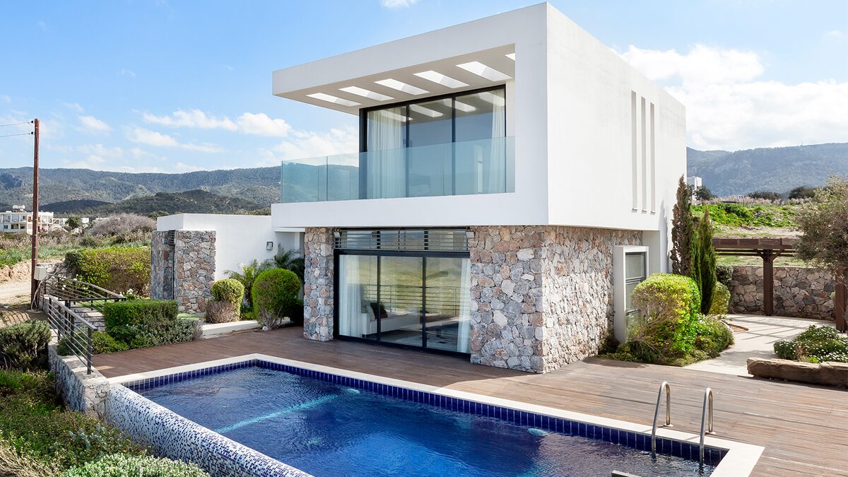 A new complex of luxury villas on the Mediterranean coast, 30 km east of Kyrenia, a 20-minute drive from Ercan International Airport, and 200 meters from the sea.